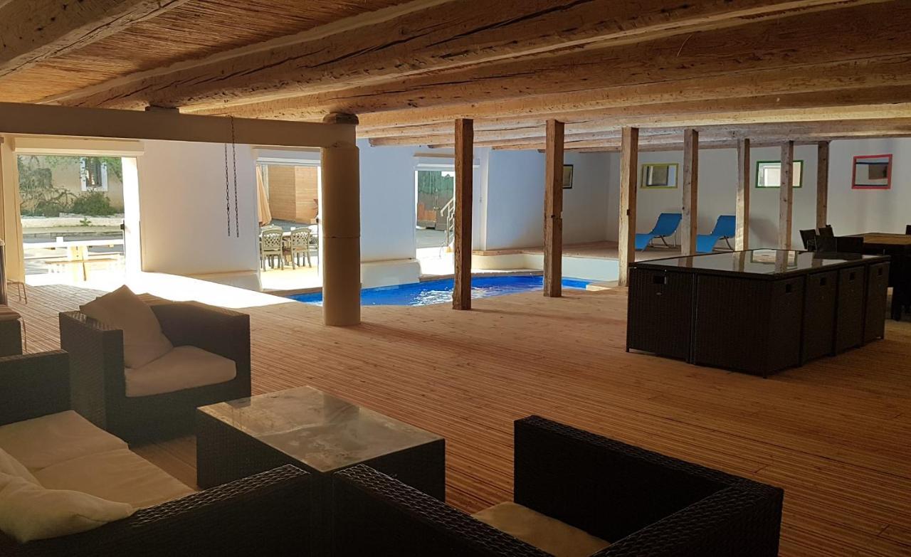 Maison 3 Chambres Avec Piscine Couverte Lespignan Buitenkant foto