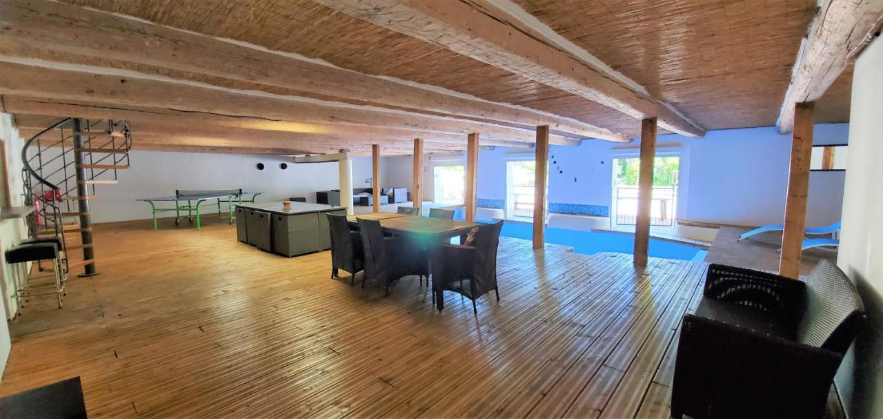 Maison 3 Chambres Avec Piscine Couverte Lespignan Buitenkant foto