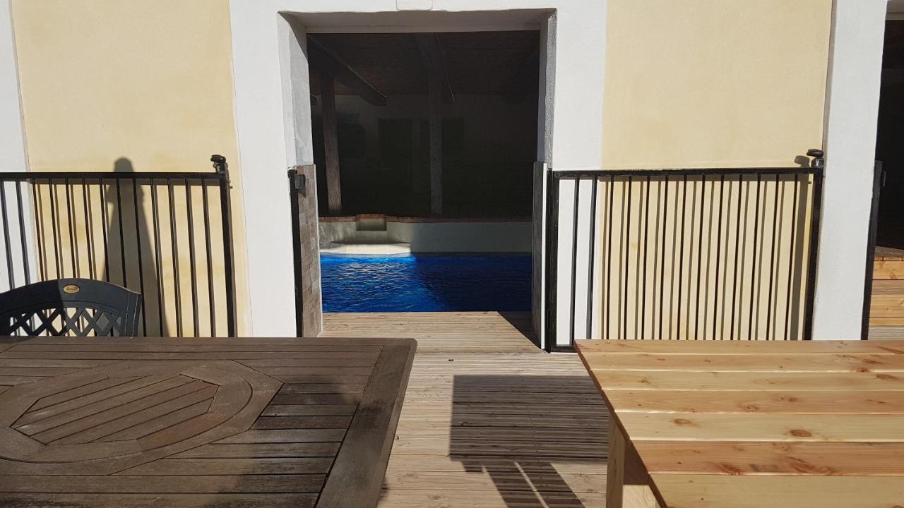 Maison 3 Chambres Avec Piscine Couverte Lespignan Buitenkant foto